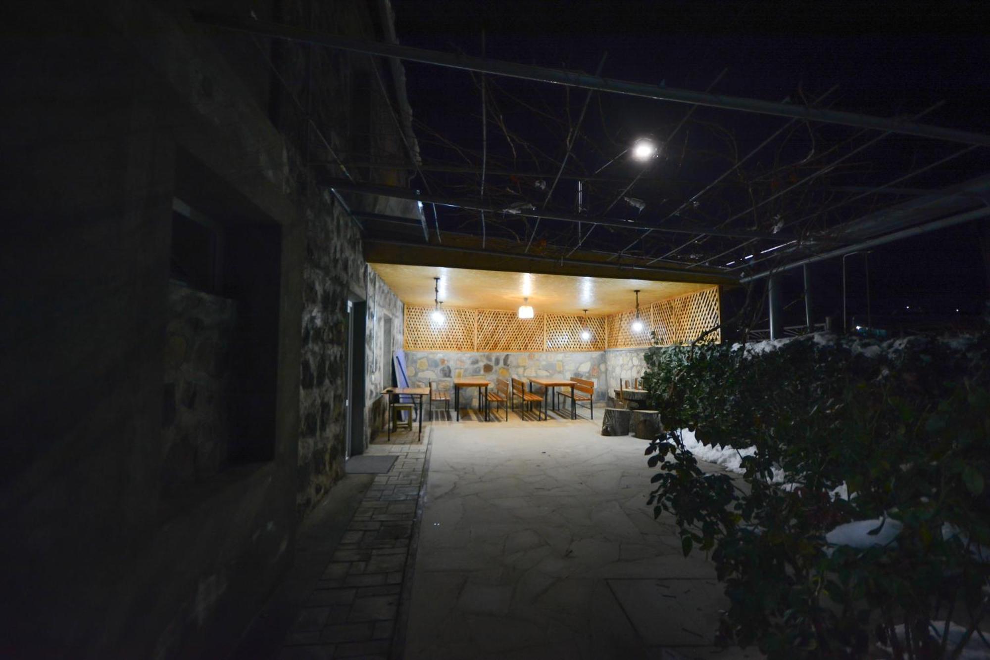 Eleven - 11 Hotel Yeghegnadzor Exterior foto